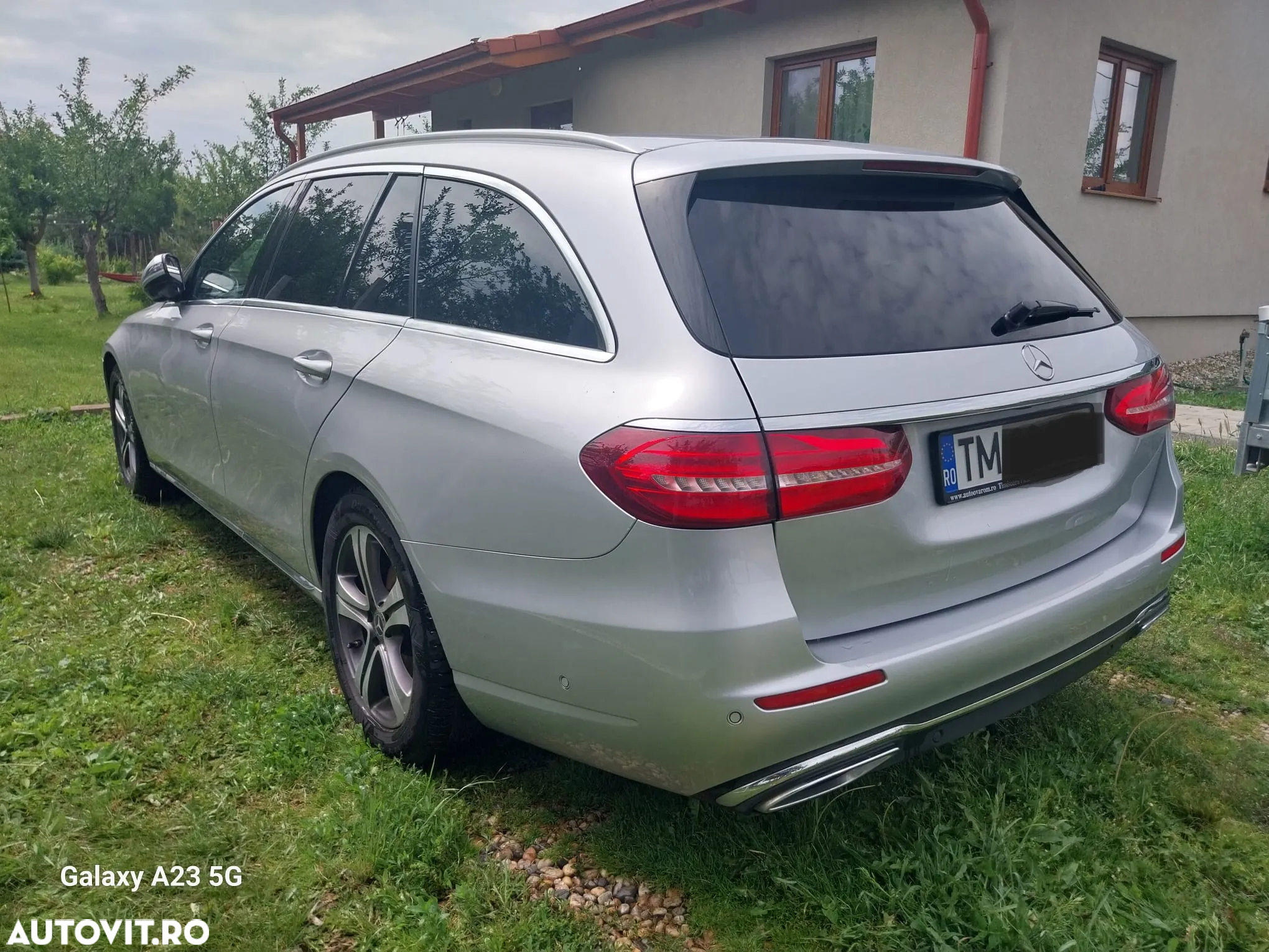 Mercedes-Benz E 200 d T 9G-TRONIC Avantgarde - 6