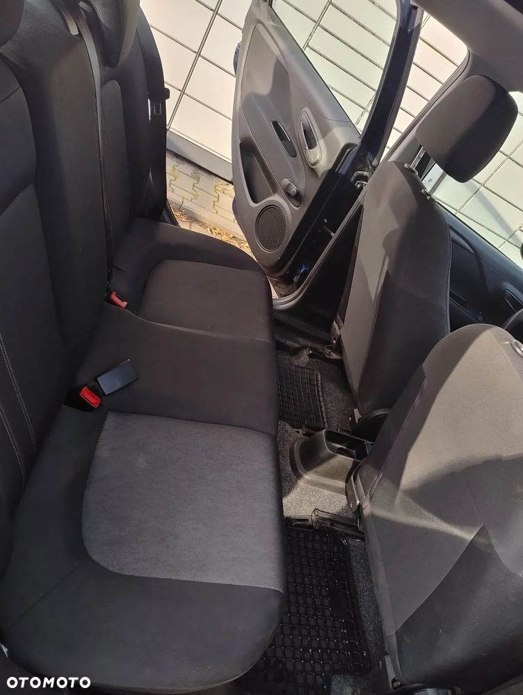 Fiat Punto 1.4 Easy S&S - 9