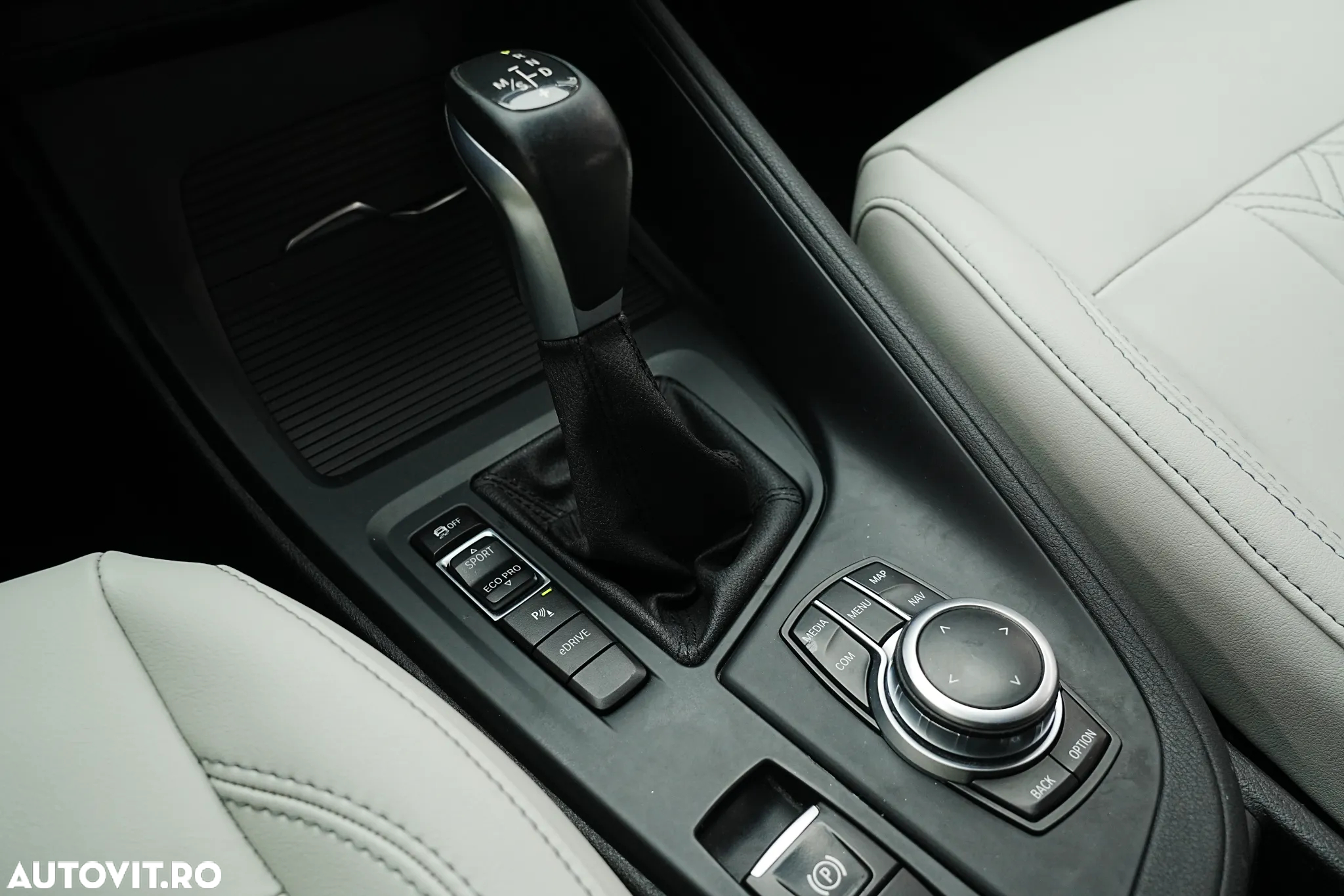 BMW X1 xDrive25e AT PHEV - 29