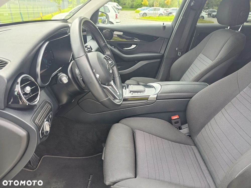 Mercedes-Benz GLC 220 d 4Matic 9G-TRONIC - 12