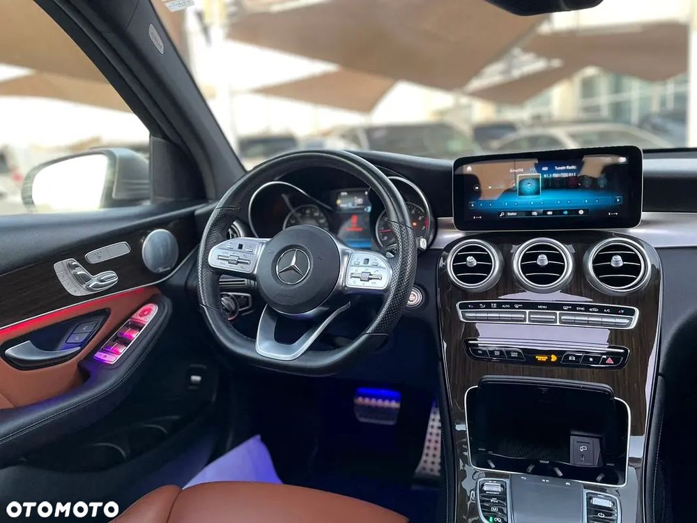 Mercedes-Benz GLC 300 4Matic 9G-TRONIC Exclusive - 10