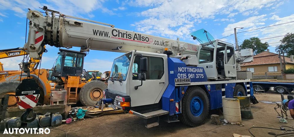 Liebherr Automacara UTM 725 - 12