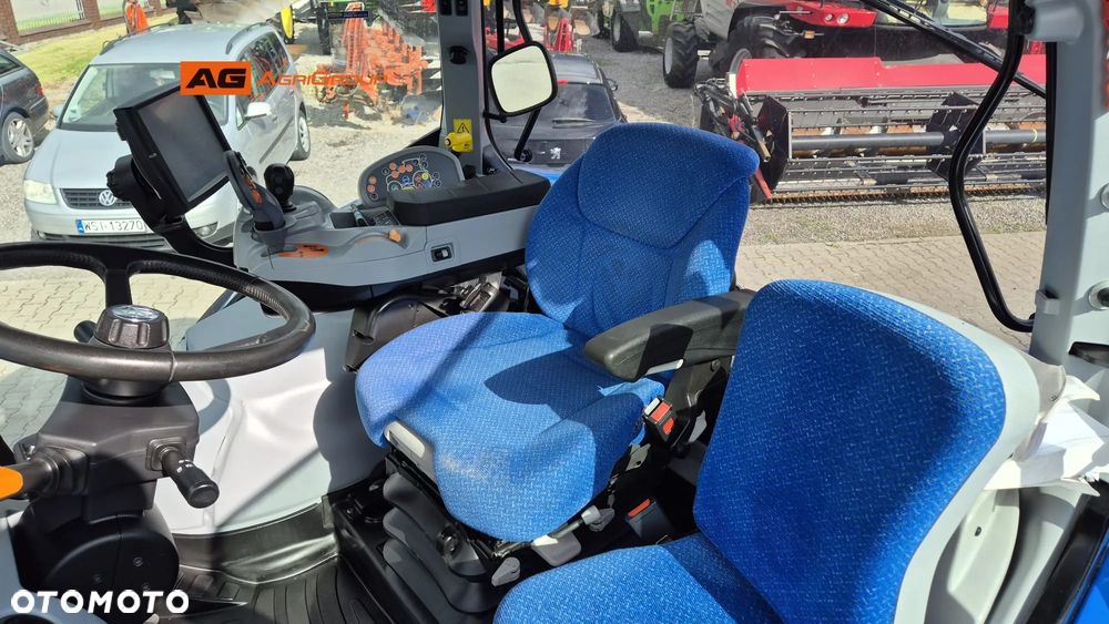 New Holland T7.200 AC 2013R - 11