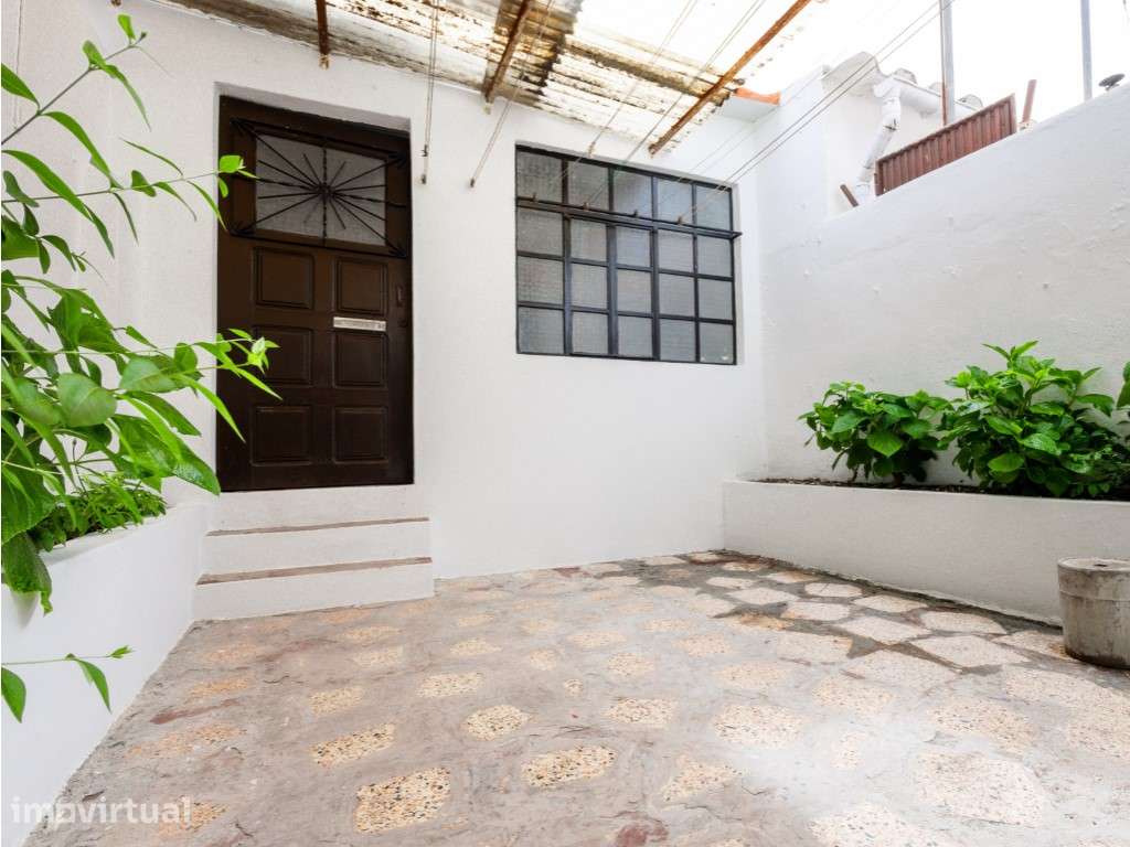 Moradia T1 + 2 mobilada com Garagem, logradouro e anexos com churra... - Grande imagem: 5/26