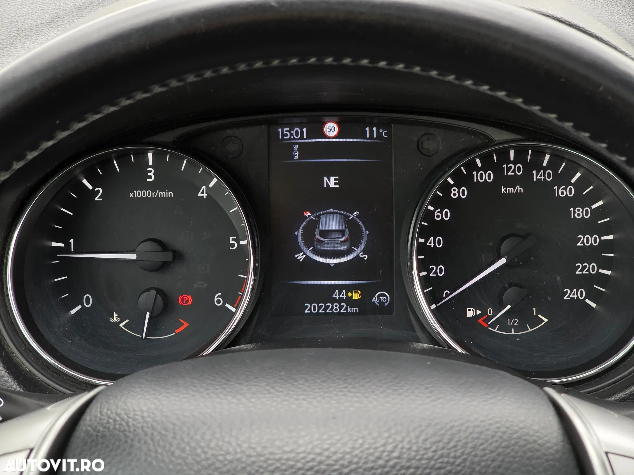 Nissan Qashqai 1.6 DCI TEKNA - 33