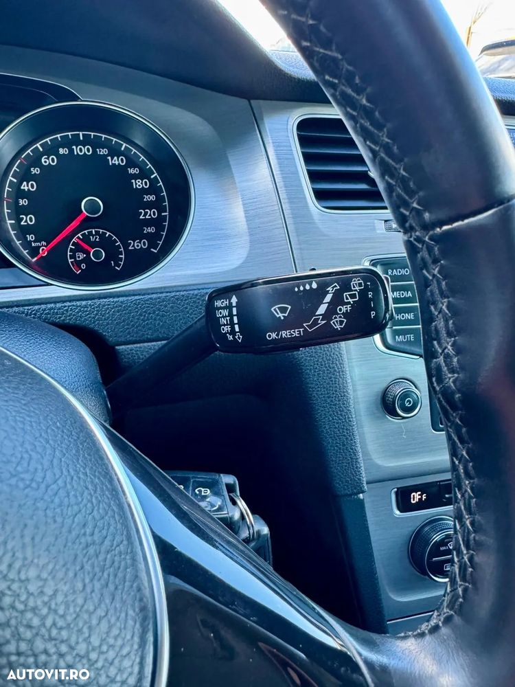 Volkswagen Golf 1.6 TDI 4Motion BlueMotion Technology Comfortline - 28