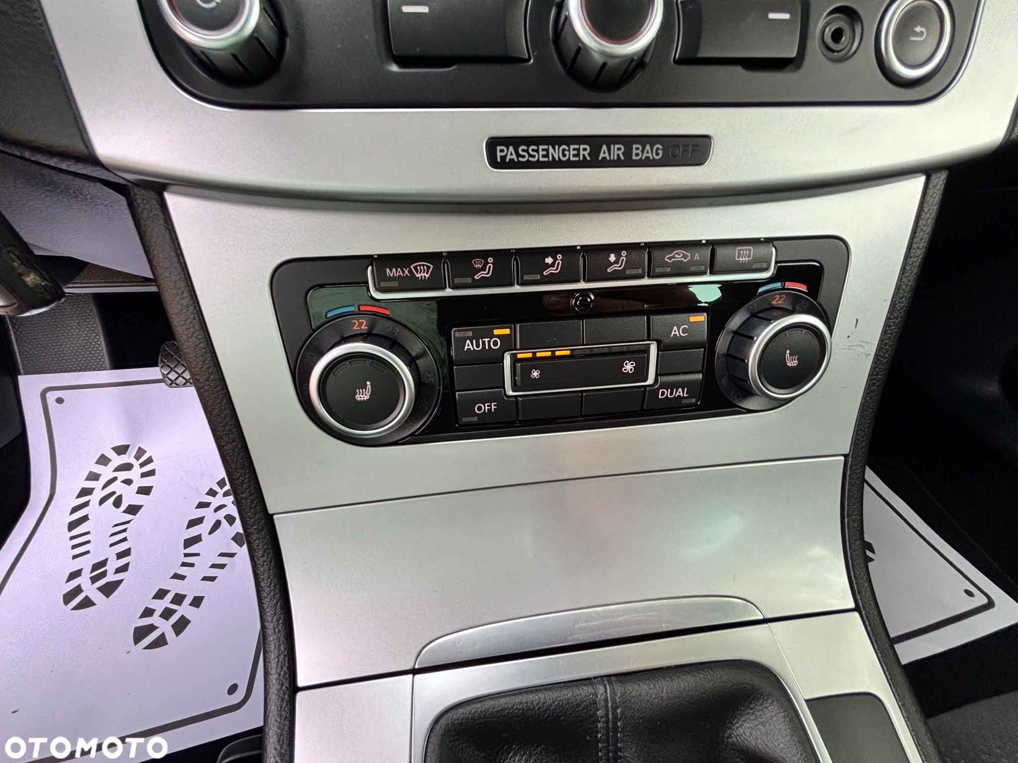 Volkswagen Passat 2.0 TDI DPF Highline - 18
