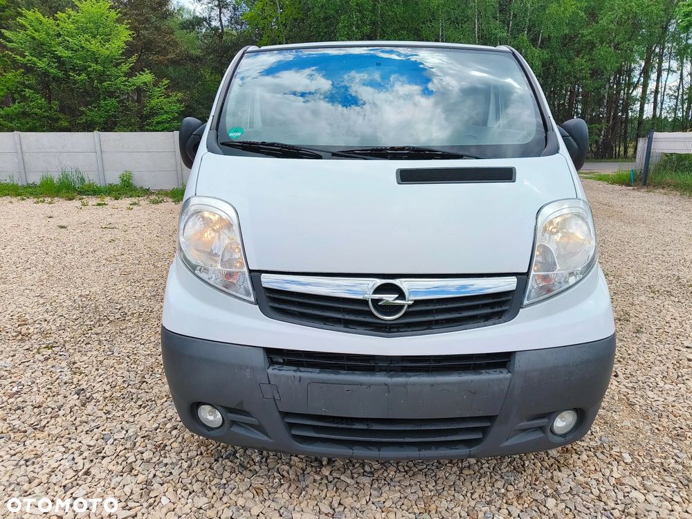 Opel Vivaro - 1