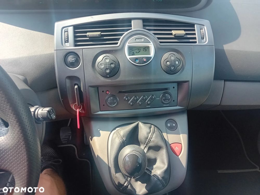 Renault Scenic - 17