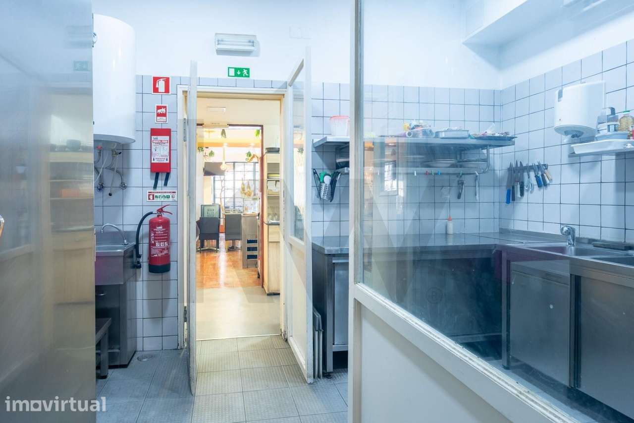 OPORTUNIDADE ÚNICA: TRESPASSE DE RESTAURANTE EM CAMPO DE OURIQUE (Rend - Grande imagem: 3/44