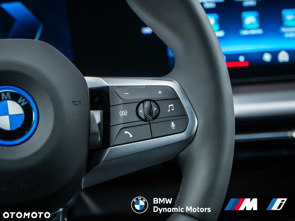 BMW iX1 eDrive20 M Sportpaket - 29