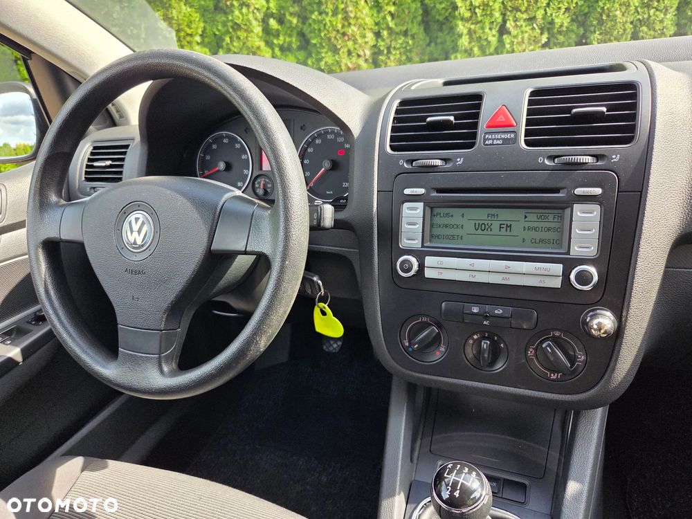 Volkswagen Golf - 8