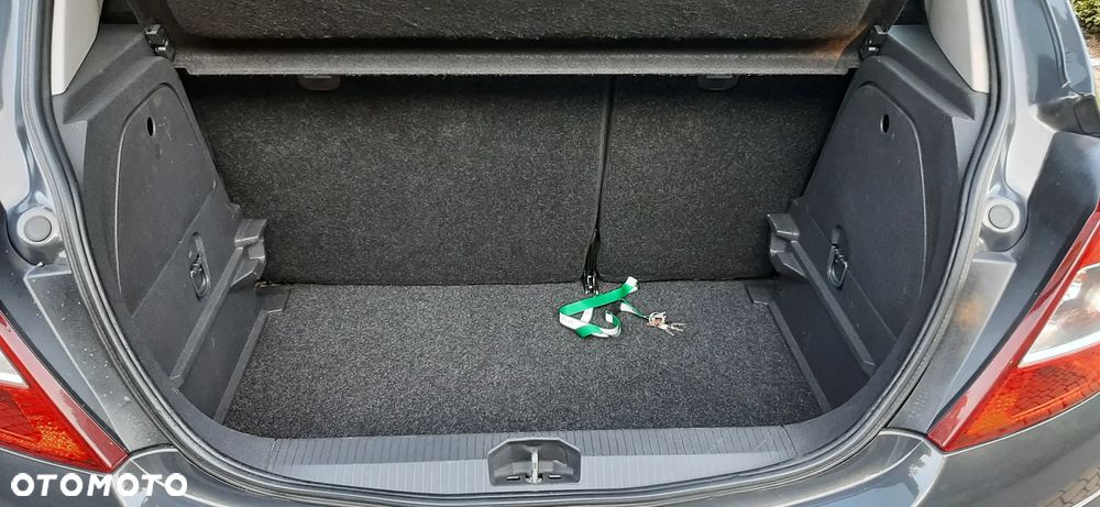 Opel Corsa - 21