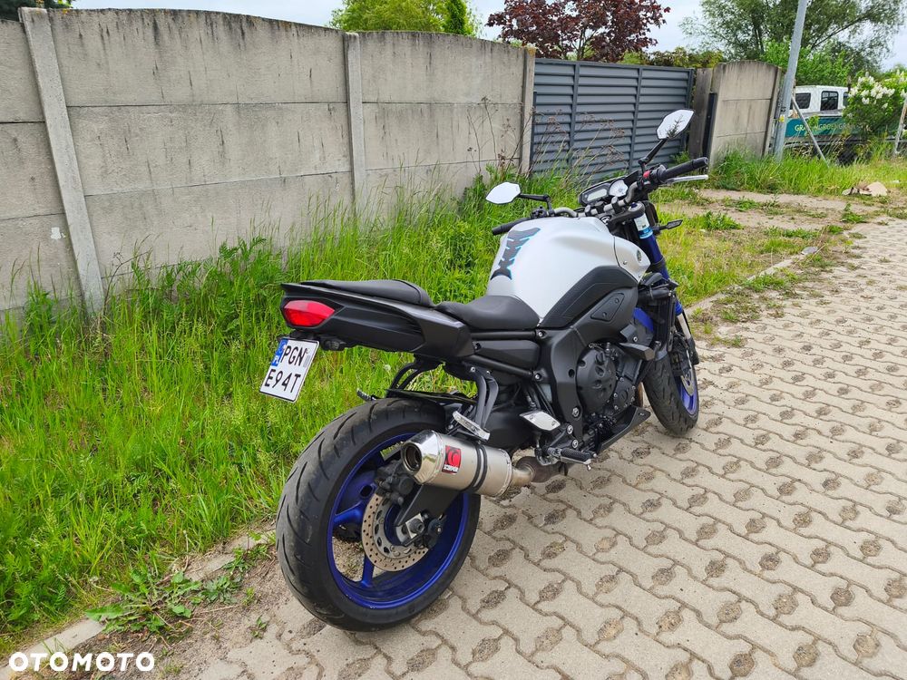 Yamaha FZ8 - 4