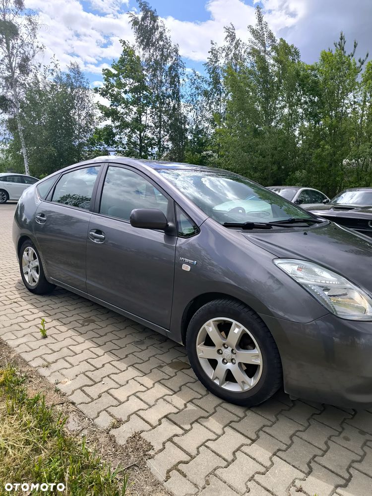 Toyota Prius - 8