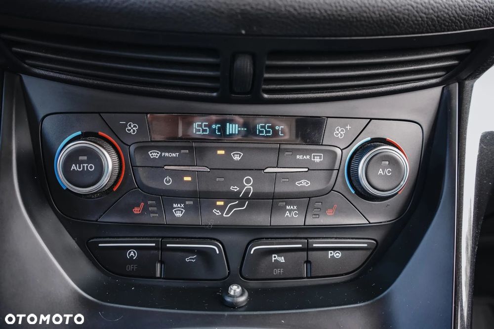 Ford Kuga 2.0 TDCi 4x4 Titanium - 25