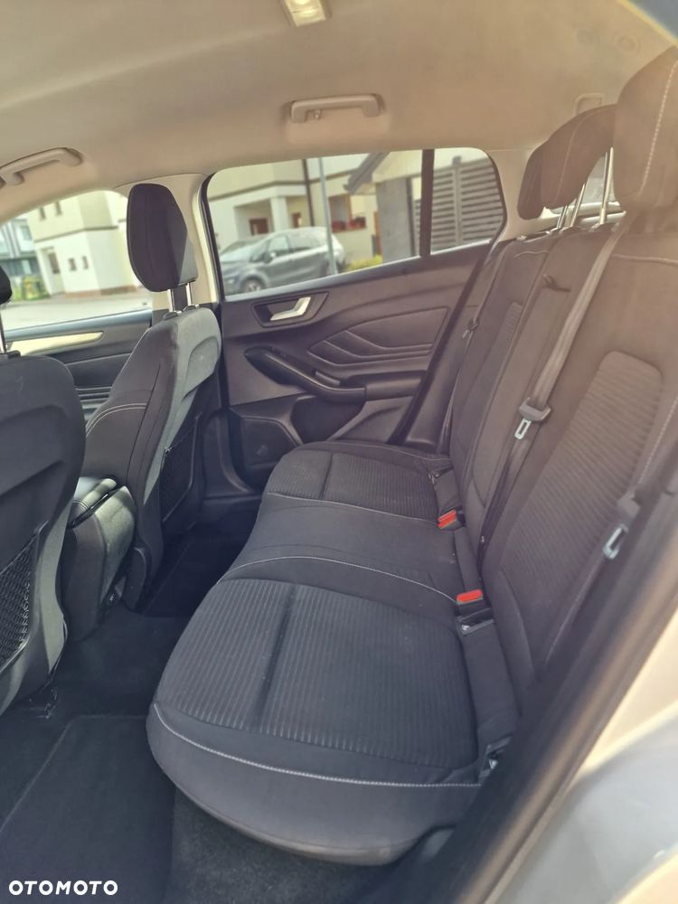 Ford Focus 1.5 EcoBoost Titanium - 10