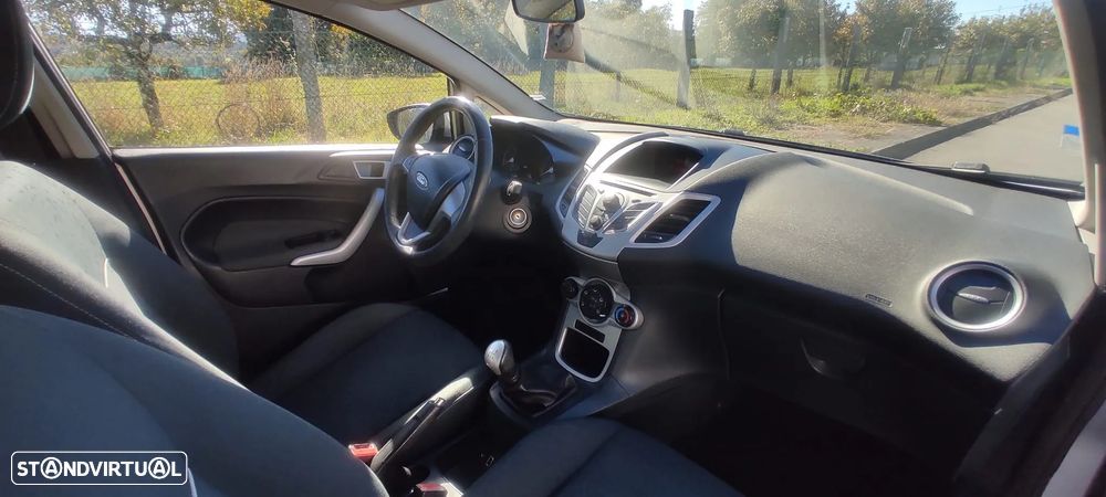 Ford Fiesta 1.6 TDCi ECOnetic - 8