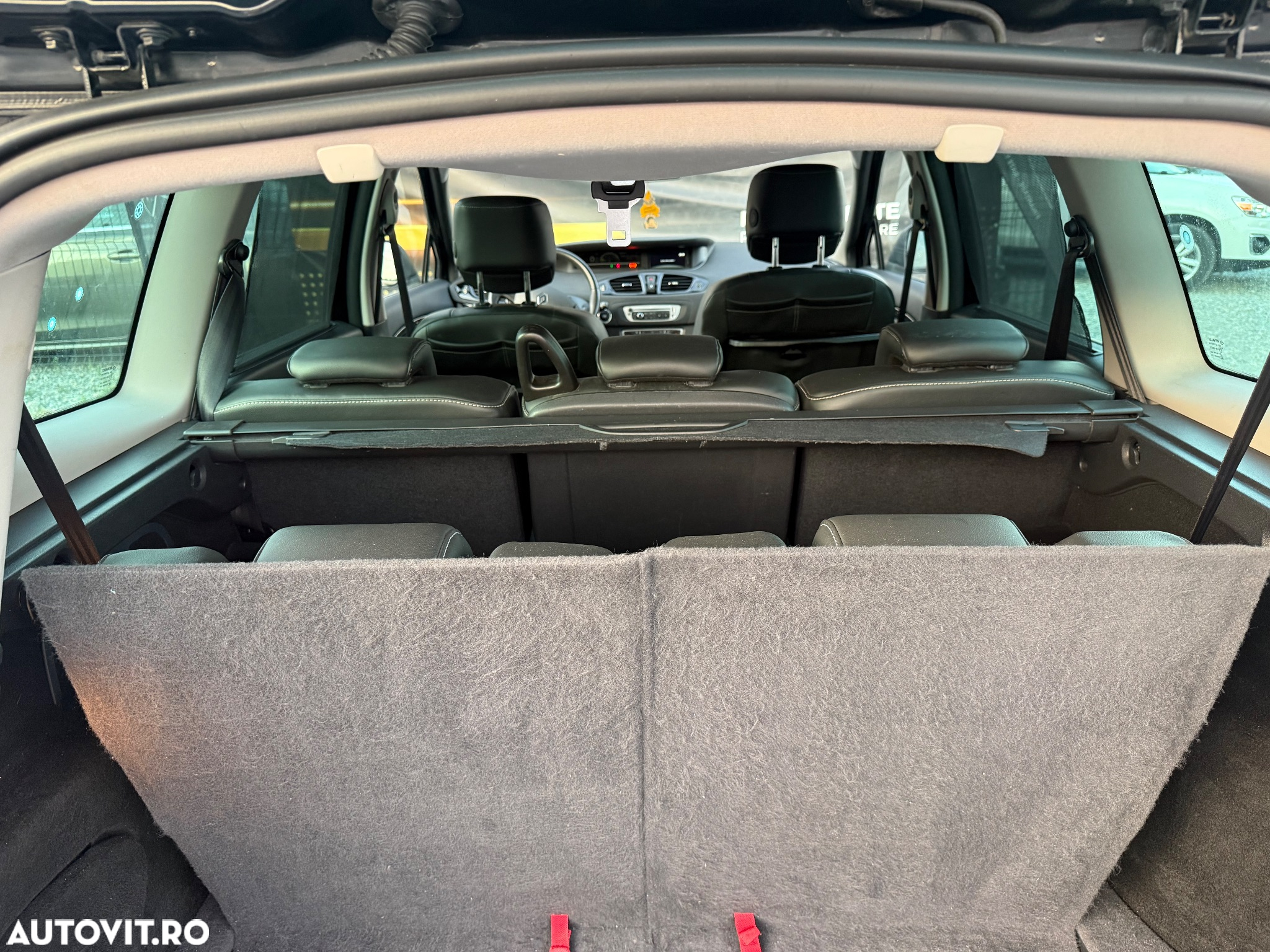 Renault Grand Scenic 1.5 dCi Privilege - 8
