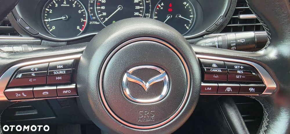Mazda 3 e-SKYACTIV-G 122 M HYBRID DRIVE EXCLUSIVE-LINE - 24
