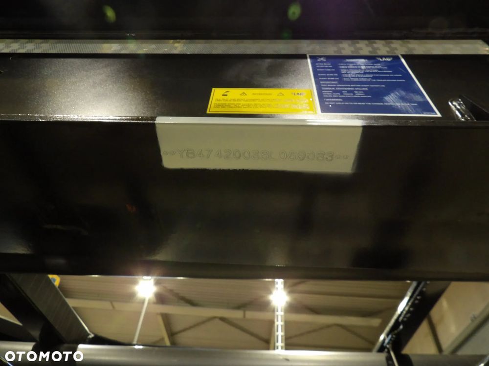 Lag naczepa podkontenerowa ADR - 5