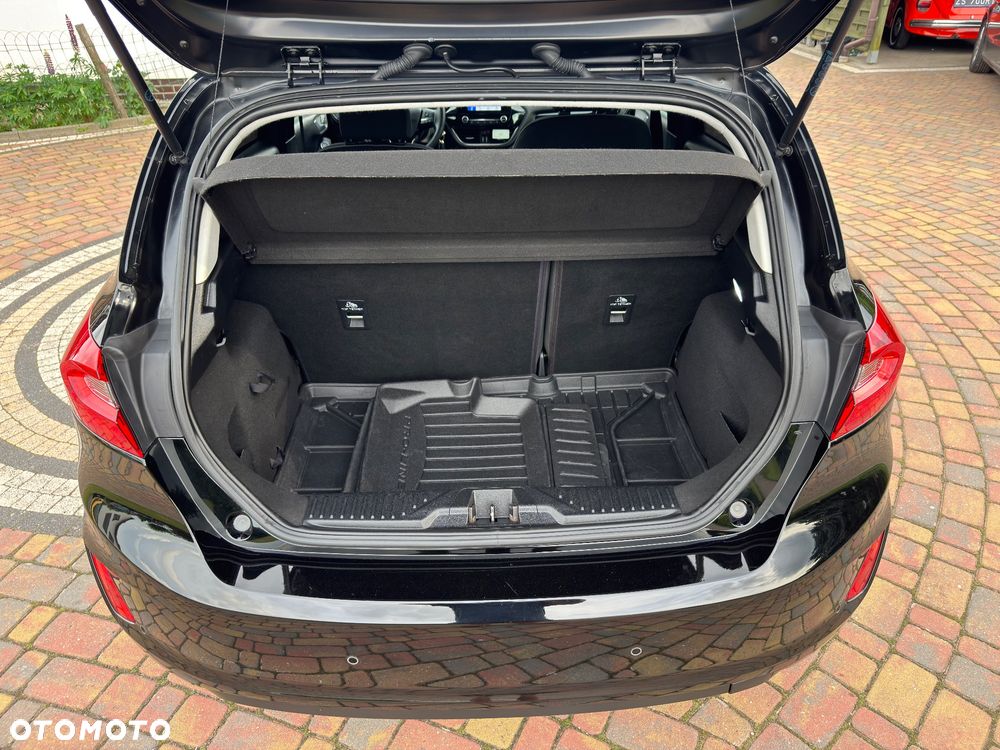Ford Fiesta 1.1 SYNC Edition - 19