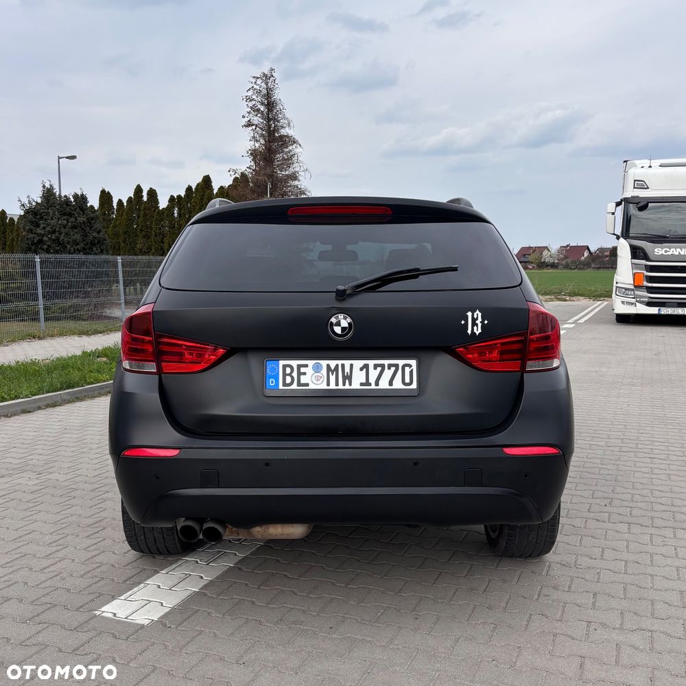 BMW X1 xDrive28i Sport Line - 3