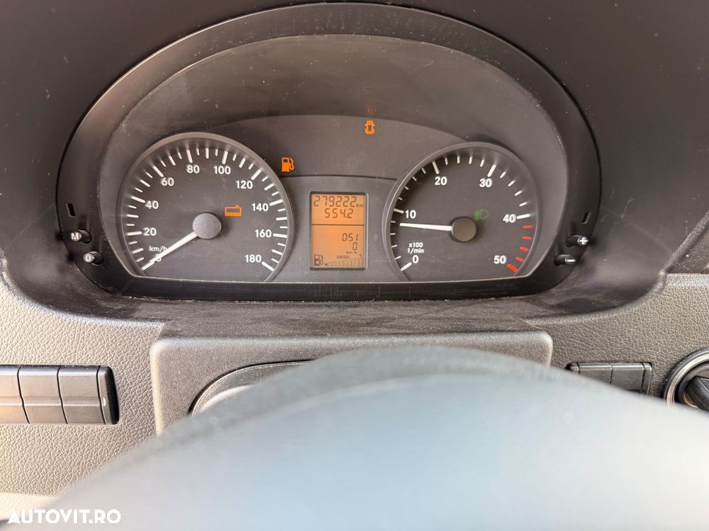 Mercedes-Benz Sprinter - 8