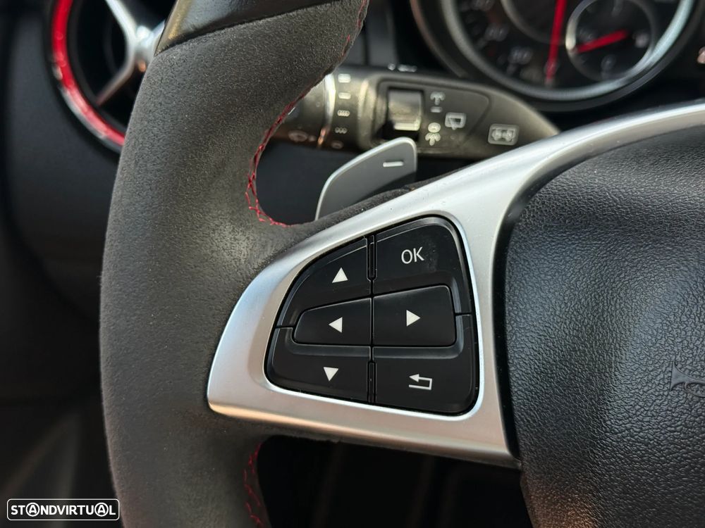 Mercedes-Benz CLA 45 AMG 4Matic Shooting Brake 7G-DCT - 19