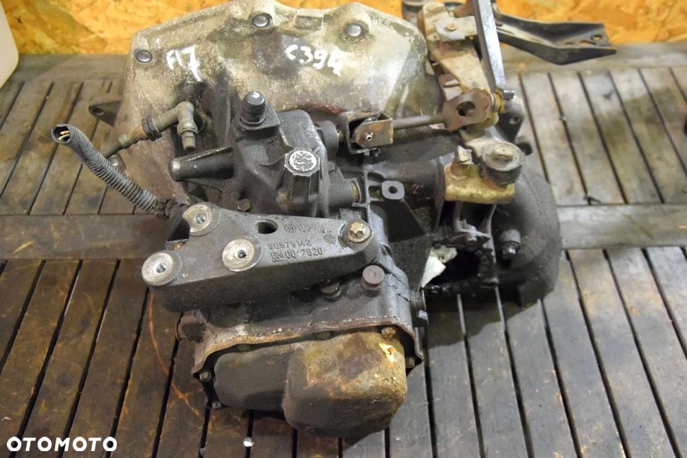 Opel Skrzynia biegów 1.6 1.8 F17 C394 F17C394 Meriva Astra Zafira - 1
