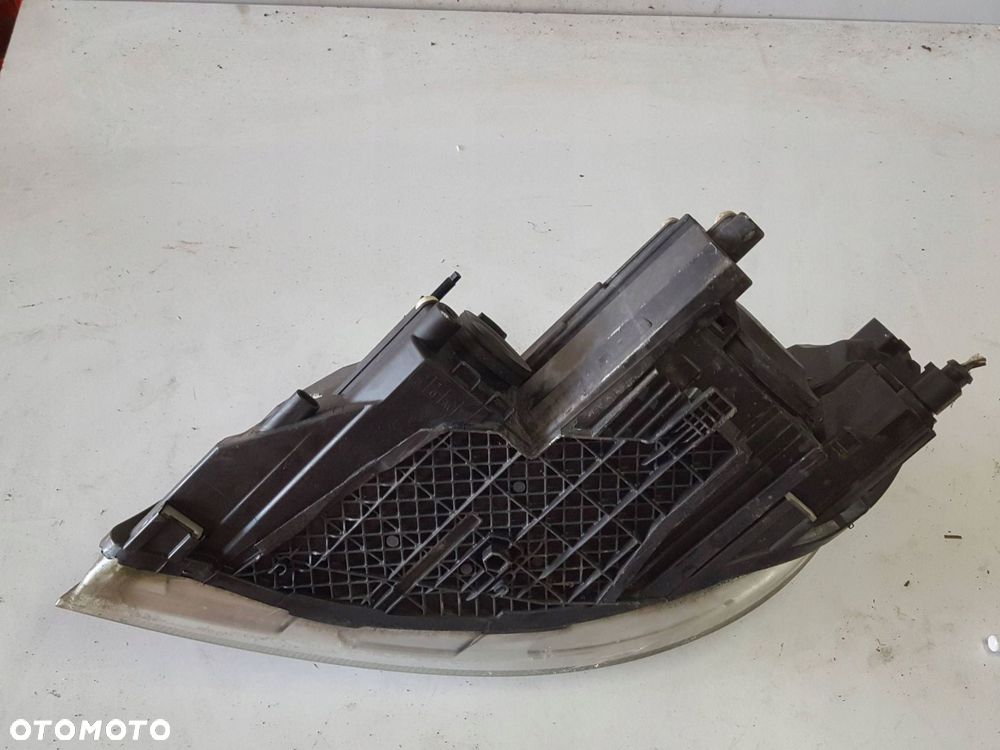SKODA OCTAVIA 2 II LIFT 08-12r LAMPA PRZÓD PRAWA ANGLIK 1Z2941016F - 6