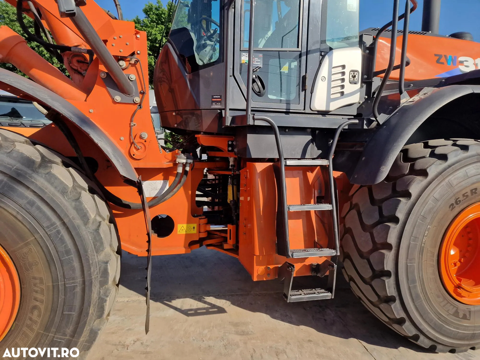 Hitachi ZW310-6, cupa NOUA 5mc, anv MICHELIN 80% ok-99.900 eur+Tva, virare JOYSTICK, gresare automata, camera spate mers masalier, consum 14l/h, produs in Japonia, posibilitate leasing 4 ani-PROMOTIE 99.900 EUR+Tva - 31