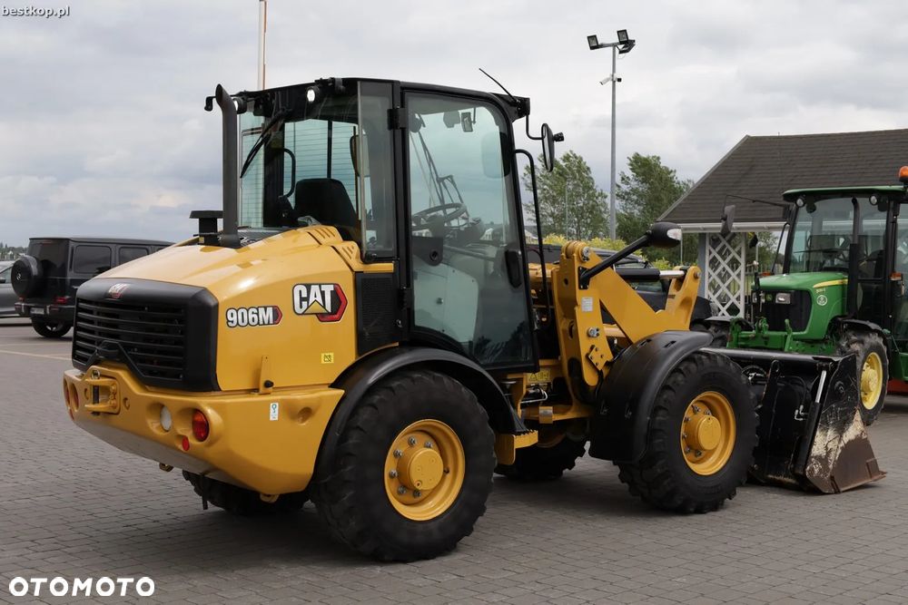 Caterpillar CAT 906M - 7