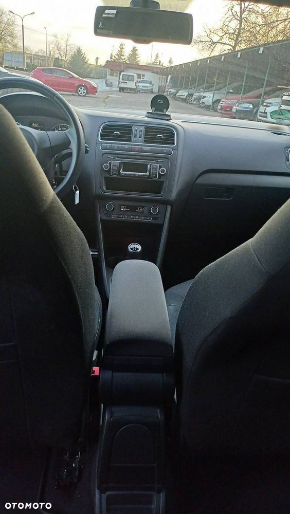 Volkswagen Polo 1.4 16V Trendline - 31
