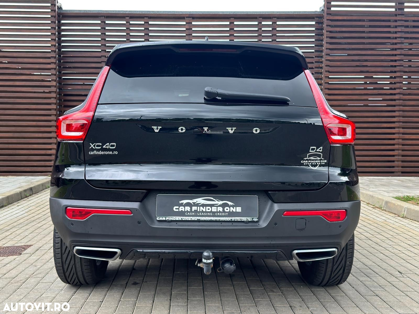 Volvo XC 40 D4 AWD Geartronic R-Design - 38