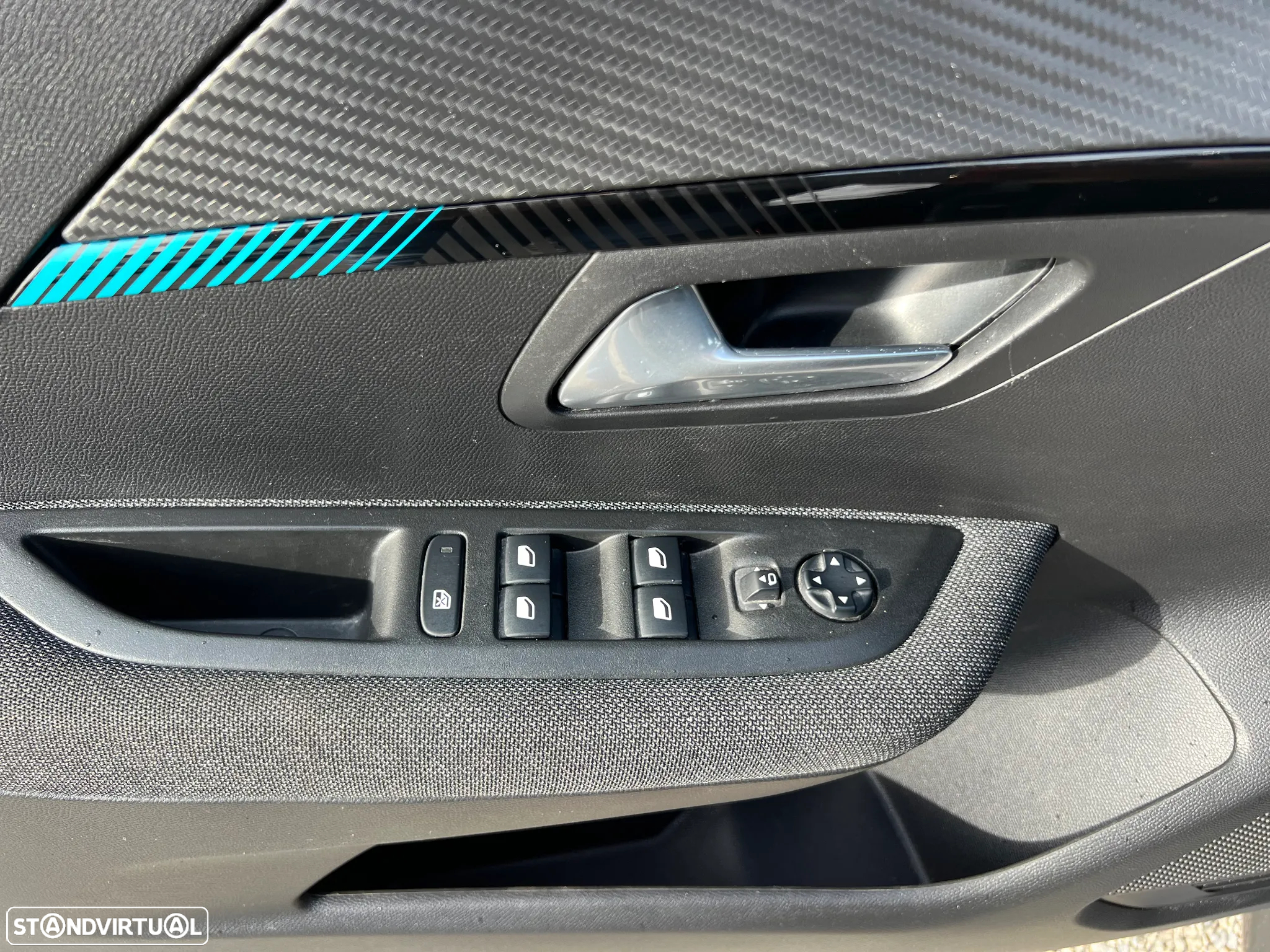 Peugeot 208 1.2 PureTech Allure Pack EAT8 - 9