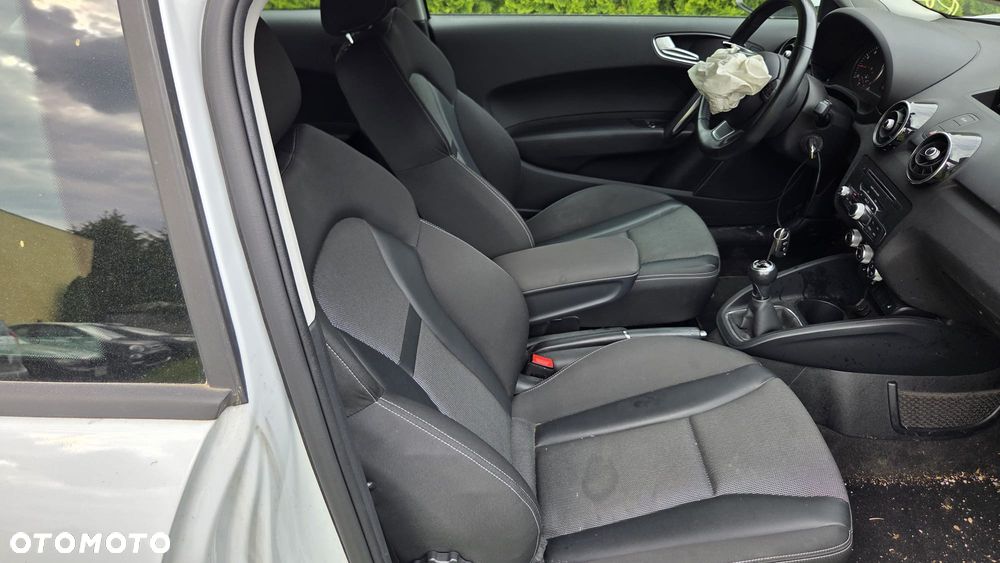 Audi A1 3-drzwiowe 1.0 TFSI ultra sport - 17