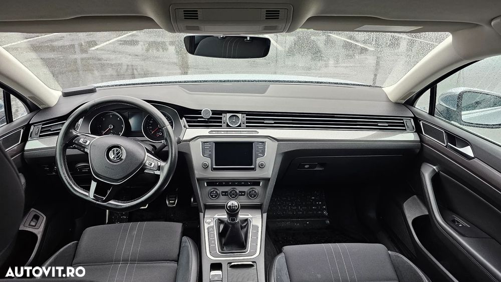 Volkswagen Passat - 3