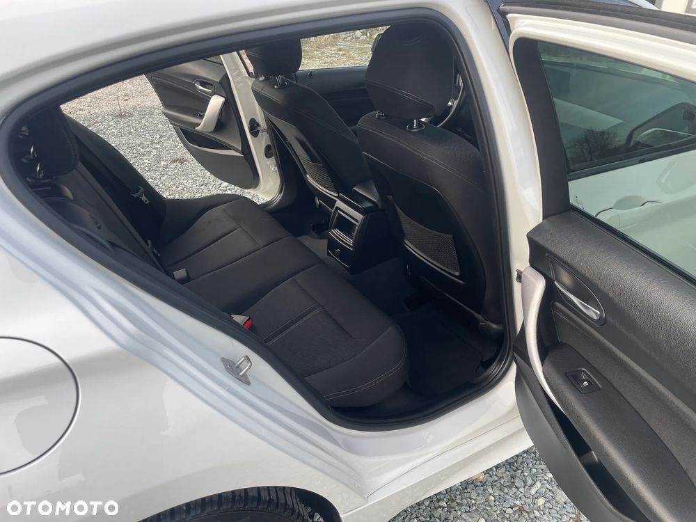 BMW Seria 1 118i Edition M Sport Shadow - 23