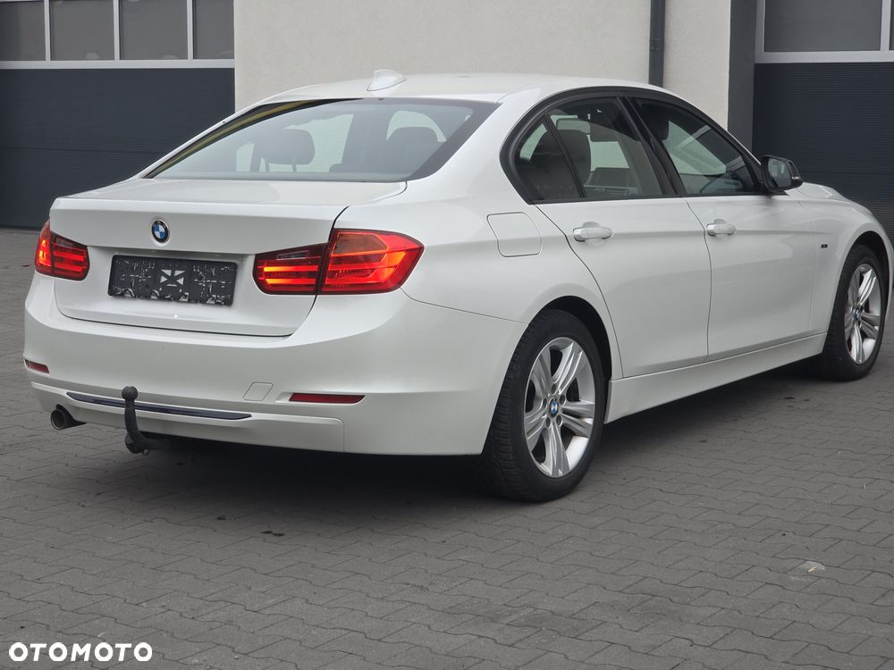 BMW Seria 3 316d M Sport - 13