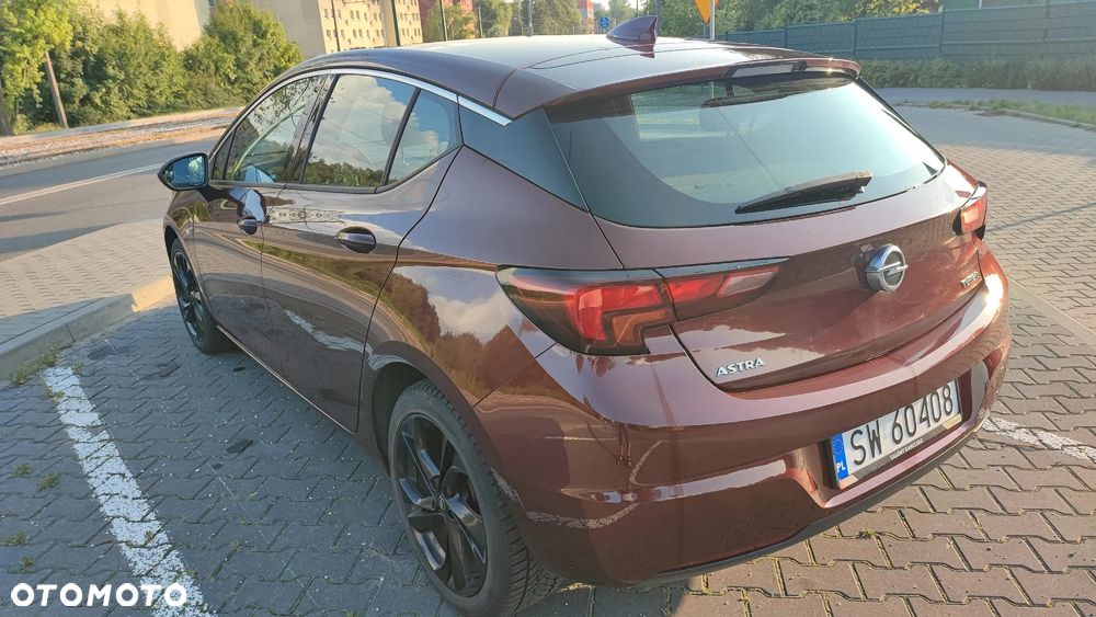 Opel Astra 1.4 T GPF Dynamic S&S - 24