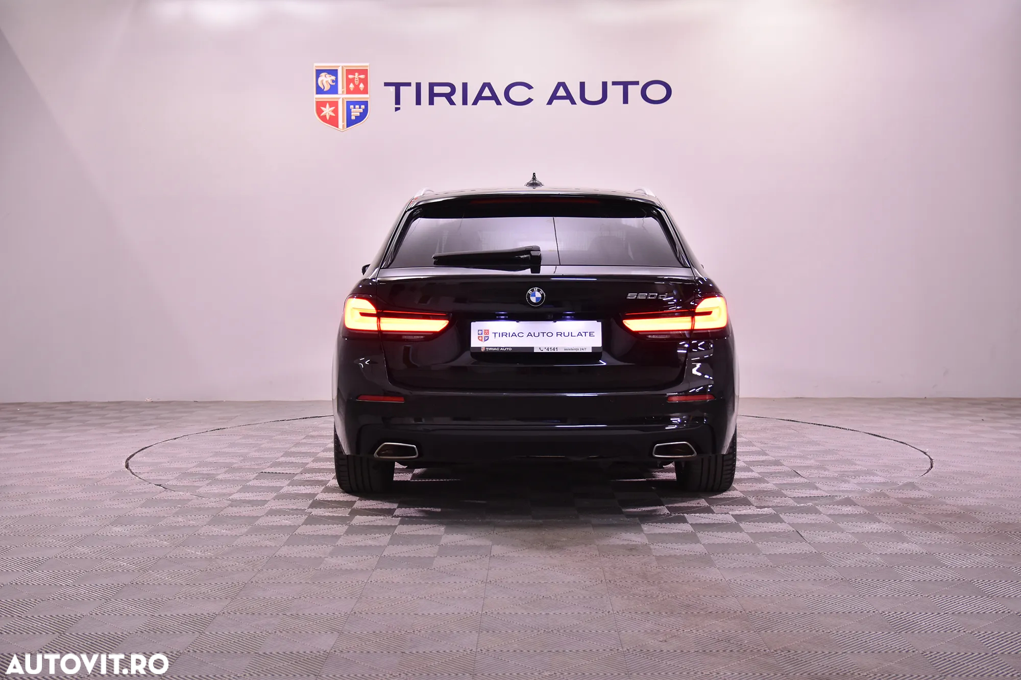 BMW Seria 5 520d AT - 4