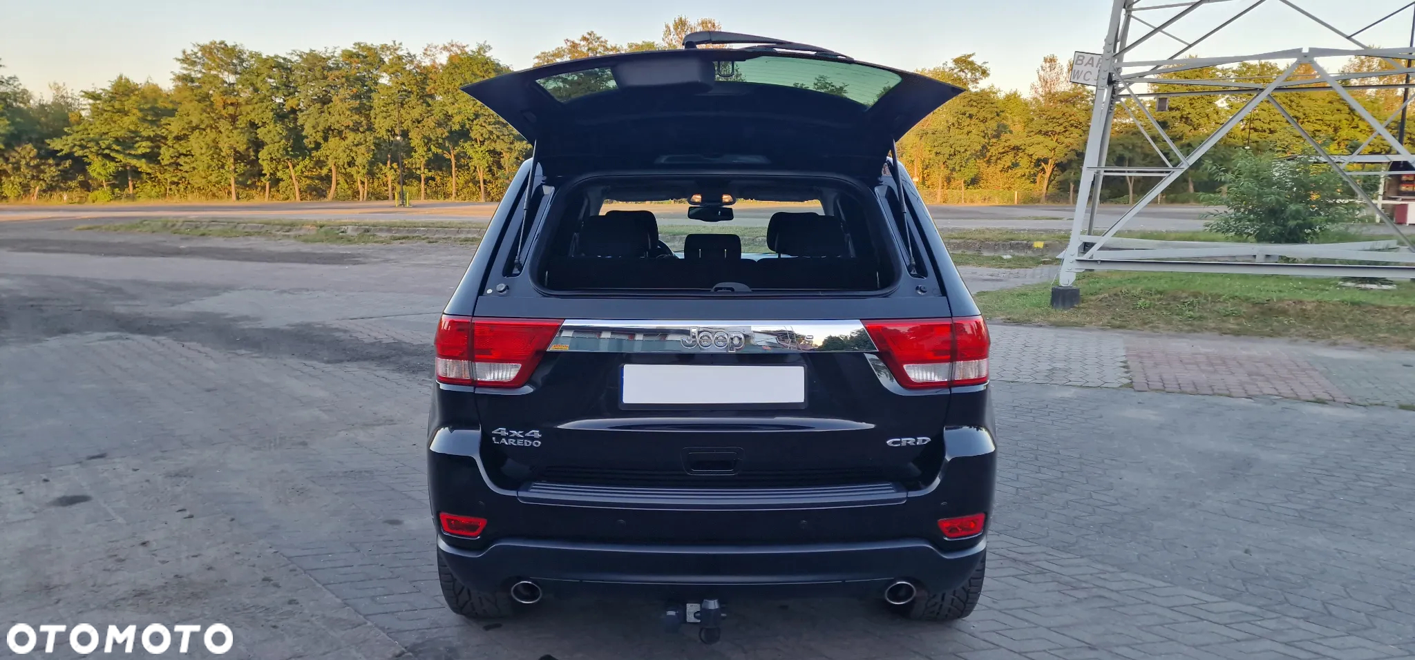 Jeep Grand Cherokee 3.0 CRD Laredo - 24