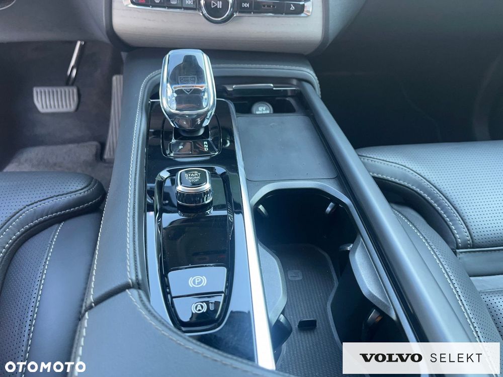 Volvo XC 90 - 20