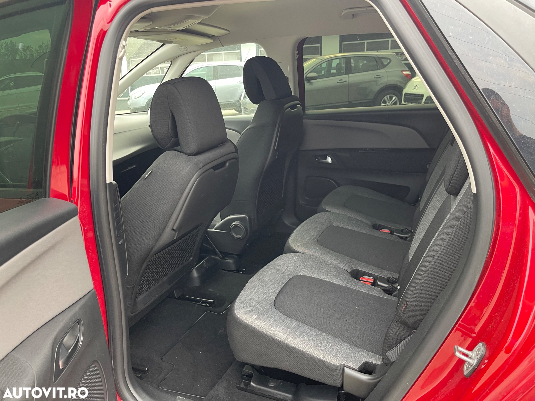 Citroën C4 Grand Space Tourer 1.5 BlueHDi S&S EAT8 Feel - 12