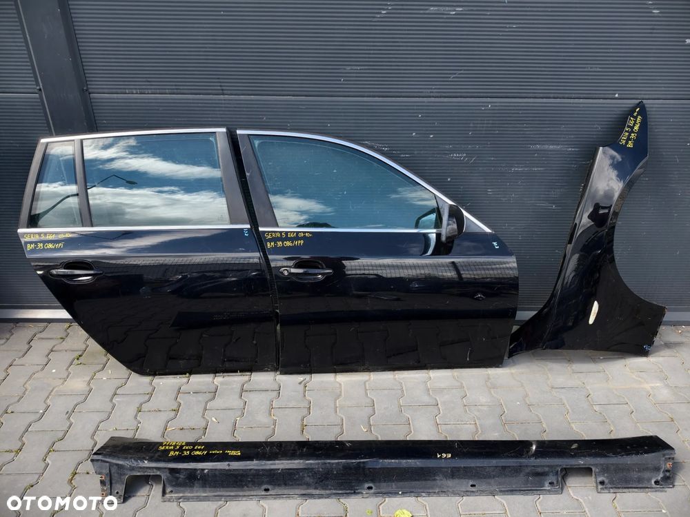 W-wa BMW SERIA 5 E61 03-10r DRZWI BŁOTNIK LISTWA PROGOWA PRAWA - 1