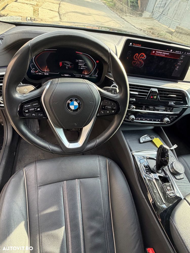 BMW Seria 5 520d AT MHEV - 12