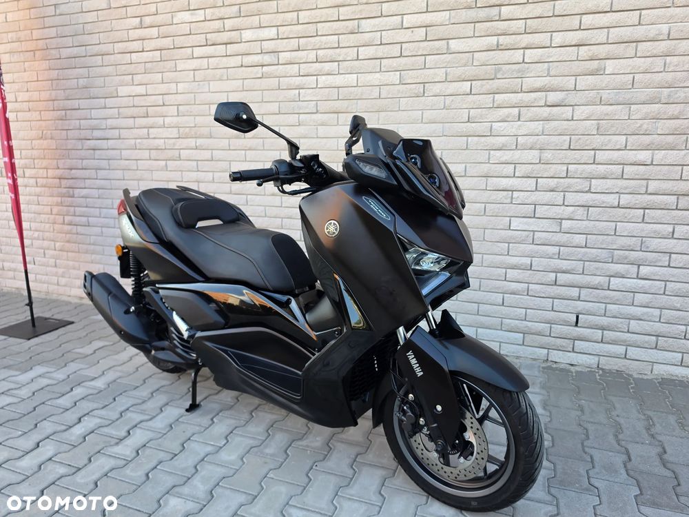 Yamaha X-max - 10