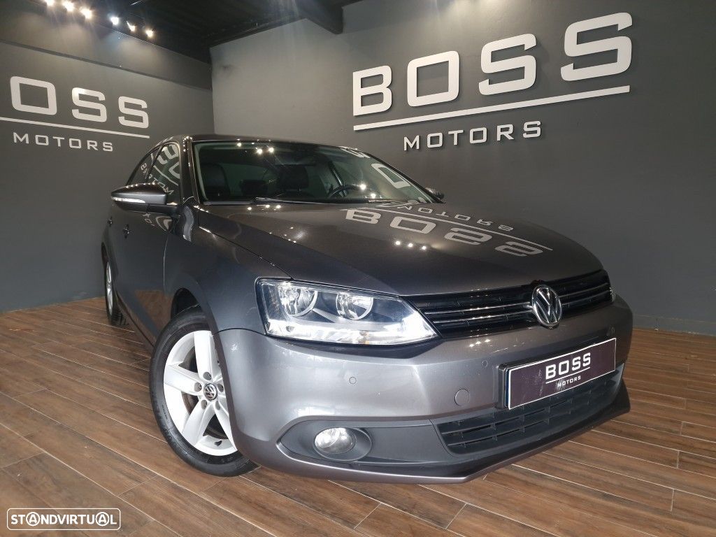 VW Jetta 1.6 TDi Highline - 1