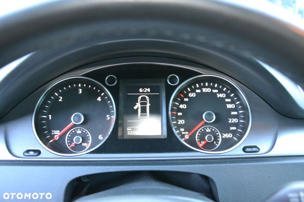 Volkswagen Passat 2.0 TDI Comfortline Optimum - 10